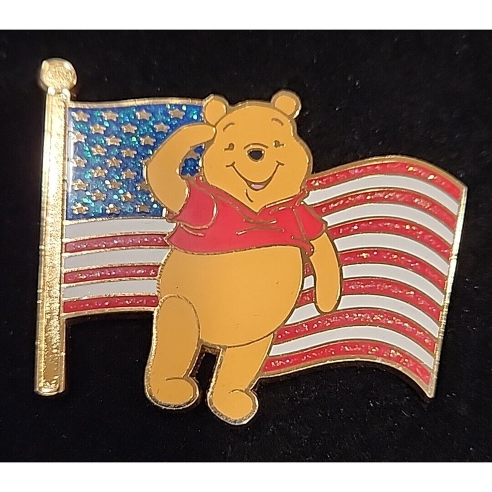 Disney Pin 70738 Old Glory Winnie the Pooh Patriotic American Flag Salute LE 125